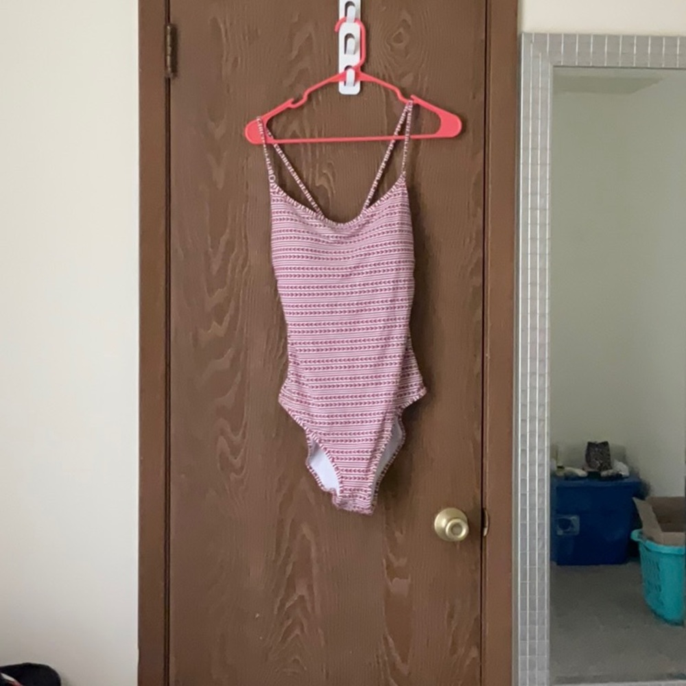 Athleta one piece bathing suit